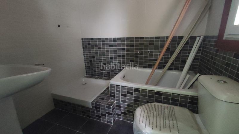 Foto 85ff8aff-0435-451d-b754-be48bfbad430. Casa en Verín