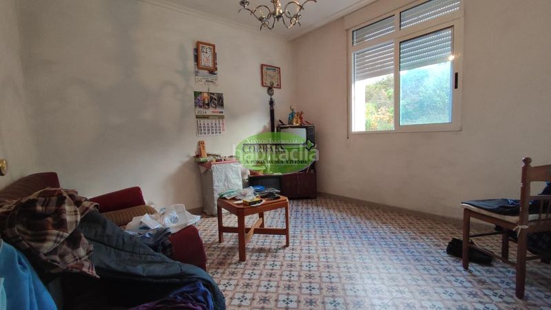 Foto 4af33e8e-6b0b-45fa-83d7-c702978990a4. Casa amb aparcament a Cualedro