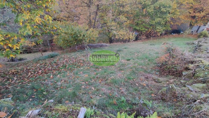 Foto 6aa5ef7d-6925-40eb-9138-b9544f8ce938. Casa amb aparcament a Cualedro