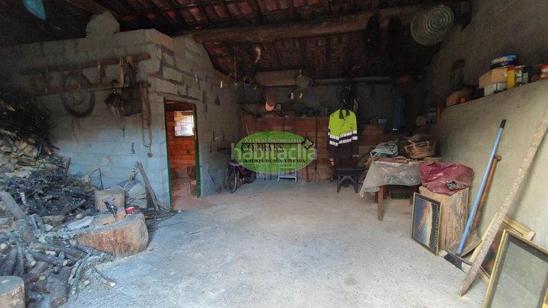 Foto 96c43e8f-ea57-4d58-9c09-b1ba6d215f45. Casa amb aparcament a Cualedro