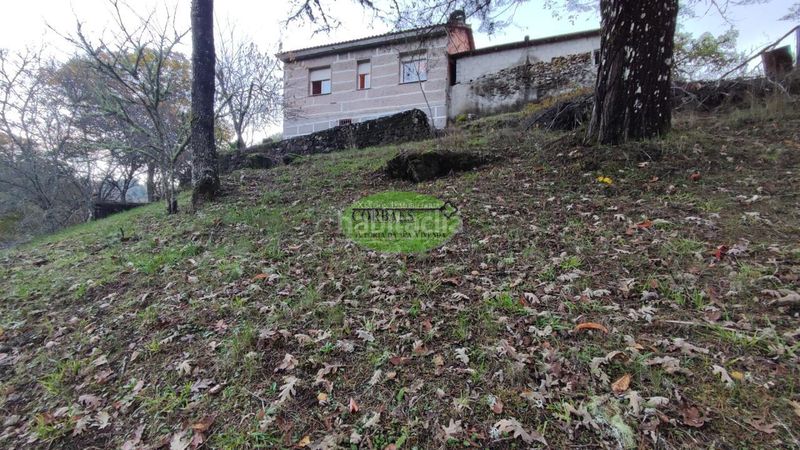 Foto af3d9997-97b5-4735-9498-2e6dc66f11f0. Casa amb aparcament a Cualedro