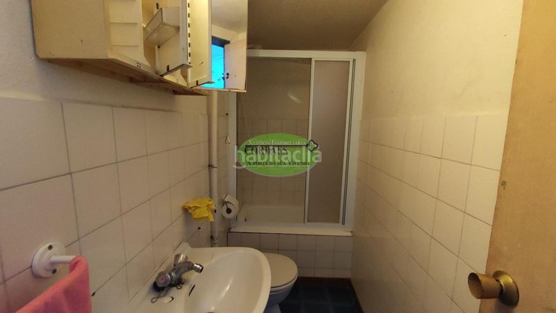 Foto 706178f3-98a5-4154-95ae-deb50a8d3459. Maison avec chauffage parking dans Cortegada
