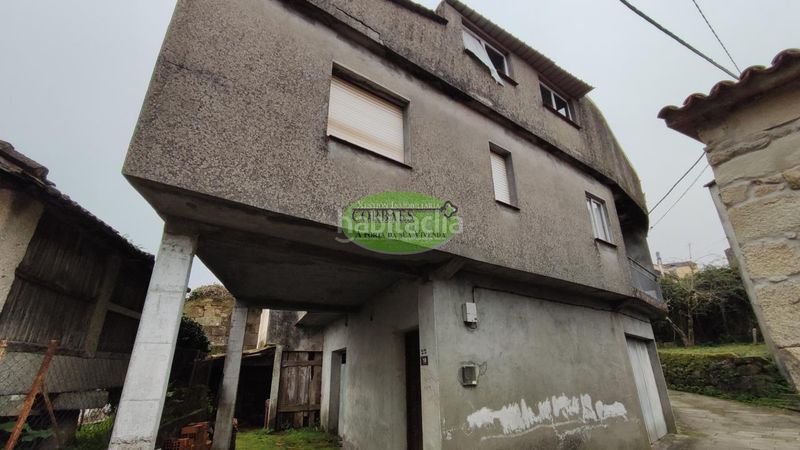 Foto 004f1e85-5725-451e-8061-f5aa76fc318b. Haus mit parking in Cortegada