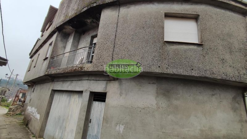 Foto a2b260f7-0376-45e5-9f4d-57fd582cfe31. Haus mit parking in Cortegada