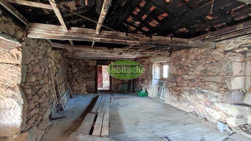 Foto ceb0feb7-3f04-4e52-823c-9f28b62937d7. Casa a Cortegada