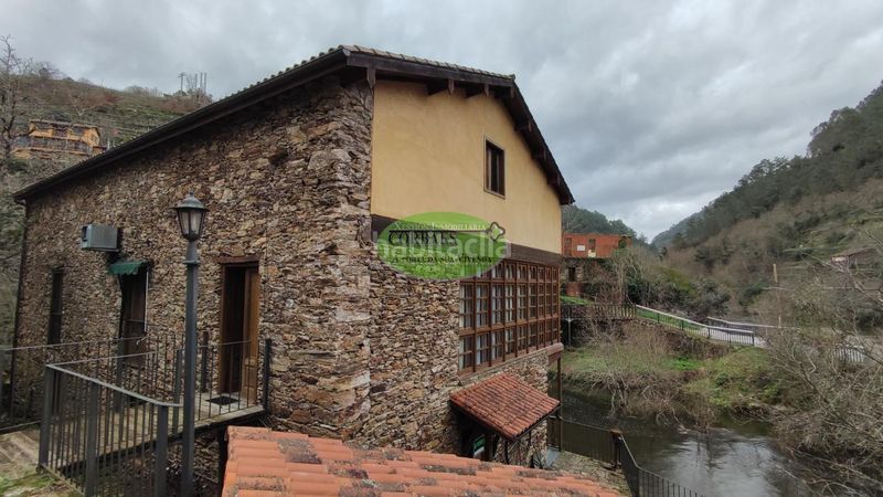Foto a4fd3b37-389b-4b4e-8773-d7c415b94f54. Casale con riscaldamento in Peroxa (A)