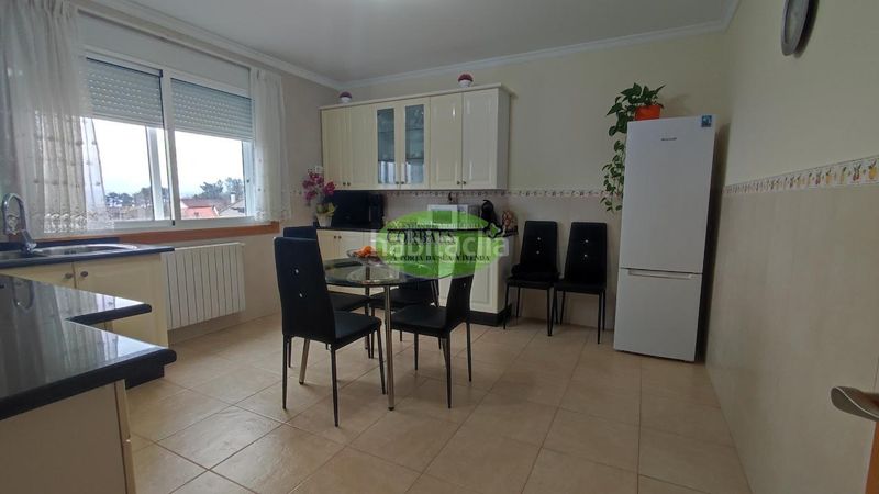 Foto facb3ce8-fd29-4698-bd0f-45357336adf9. Chalet with heating parking in Barbadás