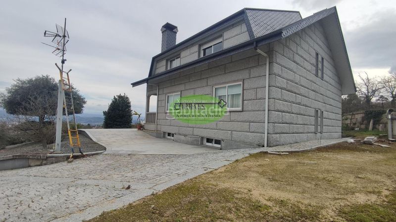 Foto 05ccc411-24e8-4700-8b93-5aef763d0d2e. Xalet amb calefacció aparcament a Barbadás