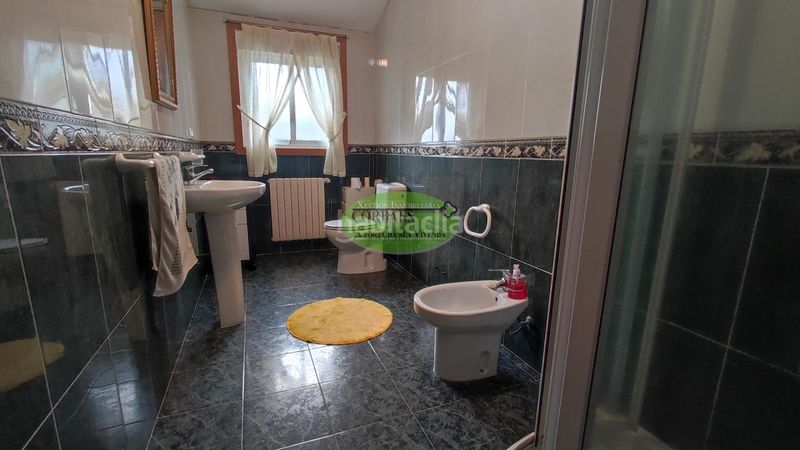 Foto 25d06e56-e9f2-4d96-a11d-7582bb44a162. Xalet amb calefacció aparcament a Barbadás