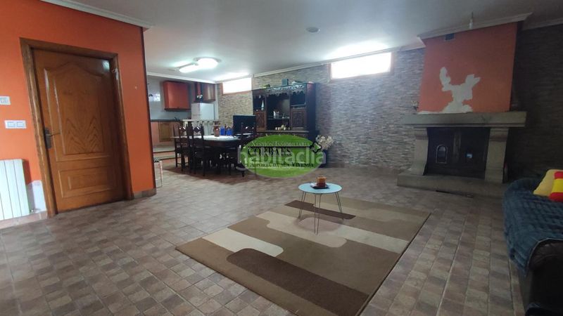 Foto db58b8ad-68a8-4c8e-90fb-93b65feb52c8. Xalet amb calefacció aparcament a Barbadás