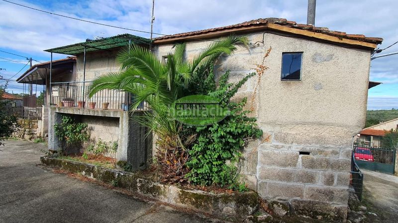 Foto bc40c945-3a48-4055-8814-d8e2d0ed27fe. Maison dans Amoeiro