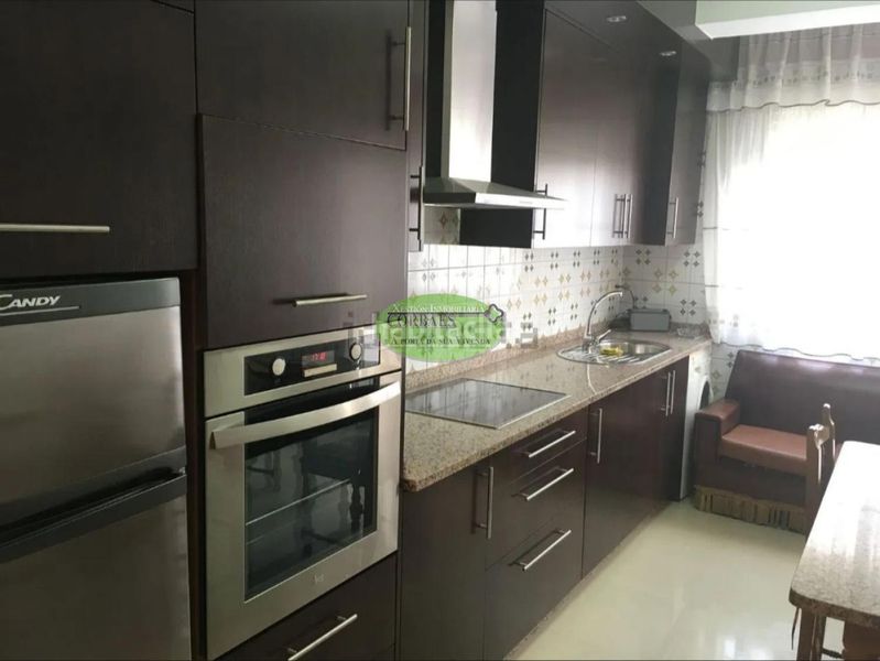 Foto c1a3d7dd-ea59-440a-aa1d-b6f32037ec43. Flat with heating parking in Xunqueira de Ambía