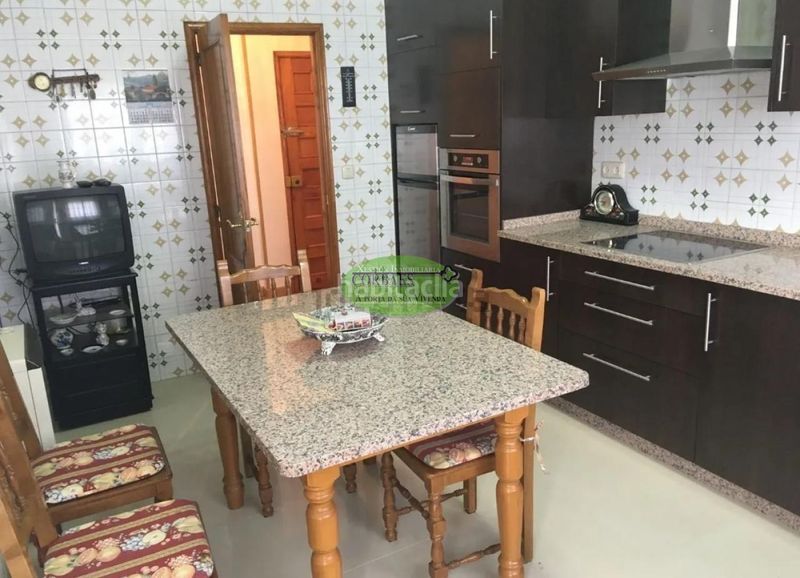 Foto dd84bcd4-78aa-4ab1-8dd9-072747af78f5. Flat with heating parking in Xunqueira de Ambía