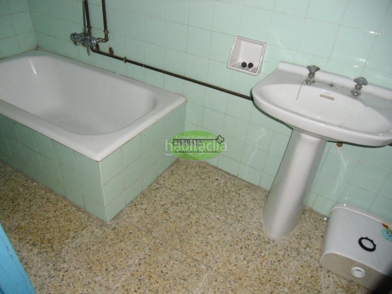 Foto b90d5046-dc0a-48fa-8d91-433396ef0be6. Casa amb aparcament a Sarreaus