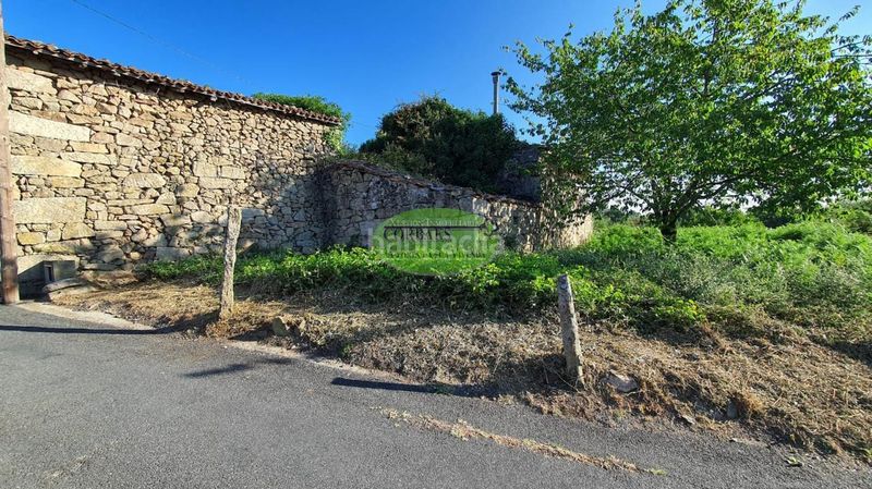 Foto b2ae5f6a-a085-4fc5-a77b-1c2532d372d4. Casa amb calefacció a San Cibrao das Viñas