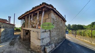 House in San Cibrao das Viñas