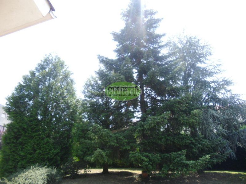 Foto 041b327e-5da9-4c70-80f4-30ea0de030ff. Casa amb calefacció aparcament a As Lagoas Ourense