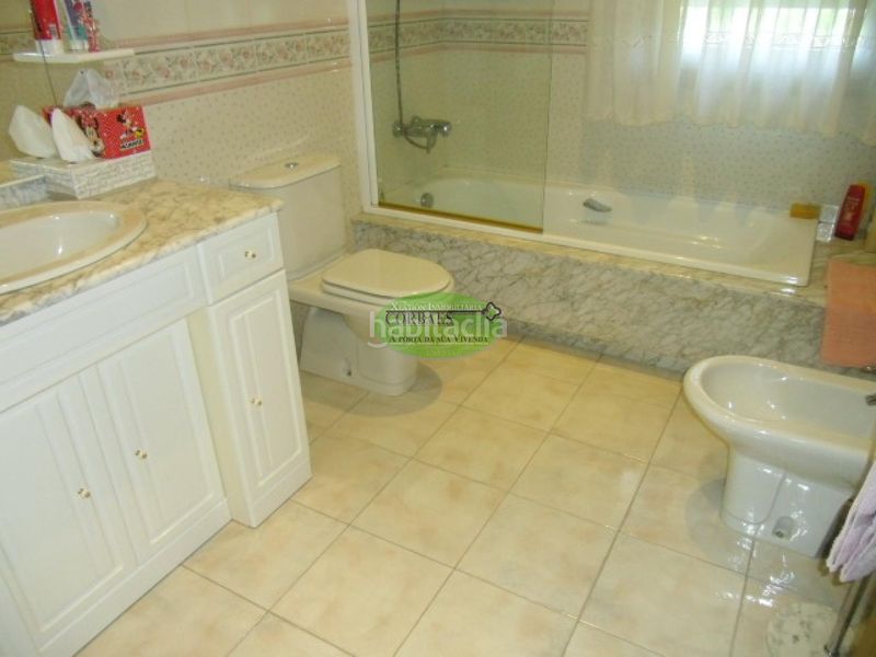 Foto 10f1718a-22a0-48b0-abcf-2ce7e9a18867. Casa amb calefacció aparcament a As Lagoas Ourense