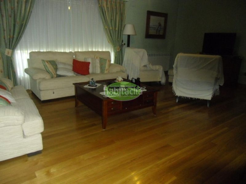 Foto a25cb068-b3ff-4461-8a0e-5993879ab768. Casa amb calefacció aparcament a As Lagoas Ourense