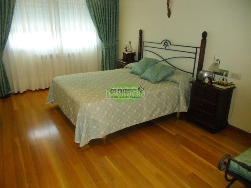 Foto b2dd99d6-40b9-41de-8f35-97a4ef639656. Casa amb calefacció aparcament a As Lagoas Ourense