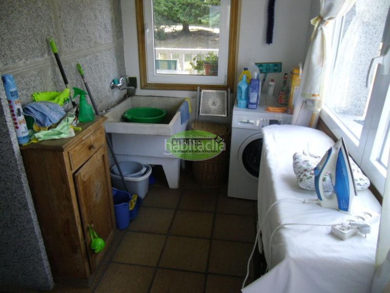 Foto be0a0e39-ccd1-4c15-8e4a-8d66a9a75ed4. Casa amb calefacció aparcament a As Lagoas Ourense