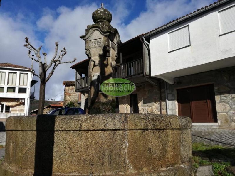 Foto f05bb52c-9086-43be-9de5-d126f3b75db0. Casa con parcheggio in Celanova