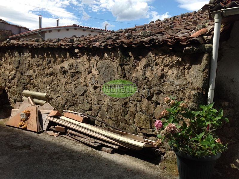 Foto 23afb7f3-2ad5-4b9d-a58f-d482ba03f9b0. Haus mit parking in Celanova