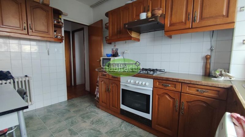 Foto effb979e-dc62-4679-baba-5155d5673c43. Piso en Carballiño (O)