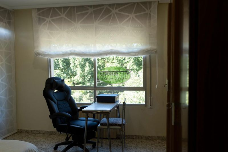 Foto ab81fa5c-e633-4595-9753-418221eef037. Casa amb calefacció aparcament a As Lagoas Ourense