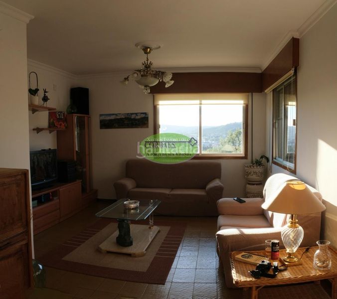 Foto ad7162d3-735a-4e1a-b031-a68e9dc80787. Casa amb calefacció aparcament a As Lagoas Ourense