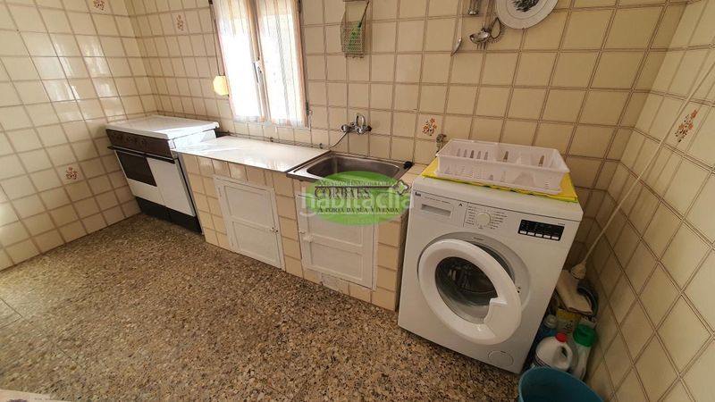 Foto a6514771-29dd-499b-a656-b08576b5339f. Casa amb calefacció aparcament a Xunqueira de Ambía