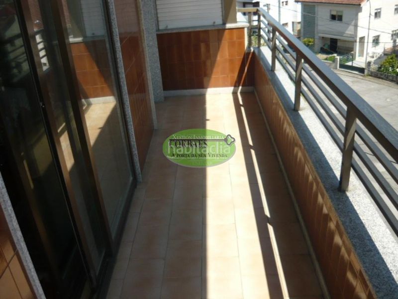 Foto 5b4a988a-2806-4e5e-a3ed-40f25267cda8. Casa amb calefacció aparcament a A Carballeira Ourense