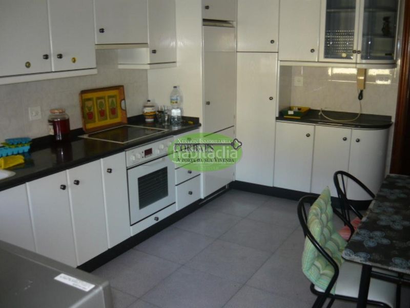 Foto b61710b2-b7d1-4126-9fb4-2d8158423e53. Casa amb calefacció aparcament a A Carballeira Ourense