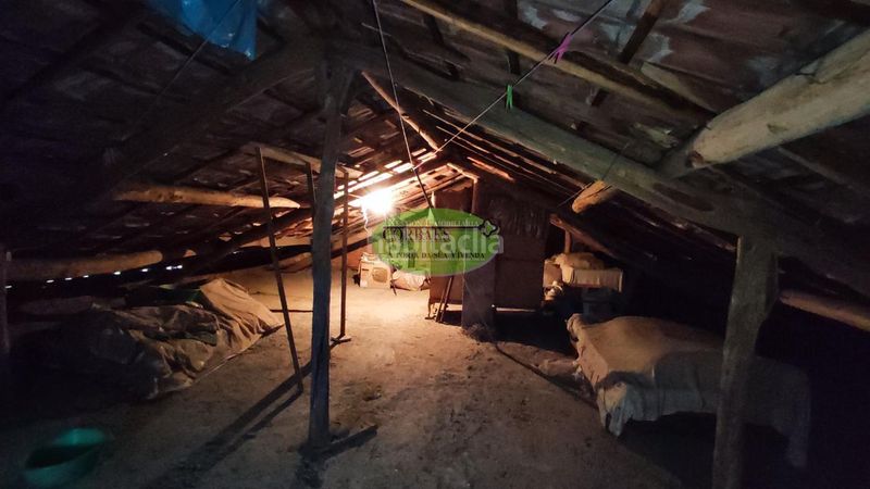 Foto ea91b5c0-f79d-4803-99c7-80a2cb6d5c10. Casa amb calefacció a Mariñamansa Ourense