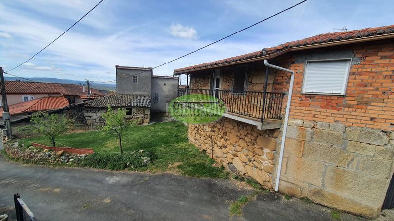 Foto 1458dff9-961c-4d30-9fa2-f59373acff09. Casa amb calefacció a Maceda