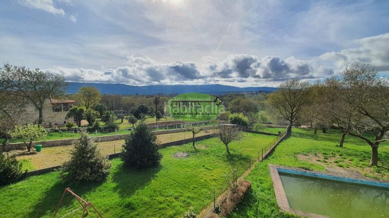 Foto 359702b0-527d-4e0b-8597-f6f4b039fdfc. Casa amb aparcament piscina a Maceda