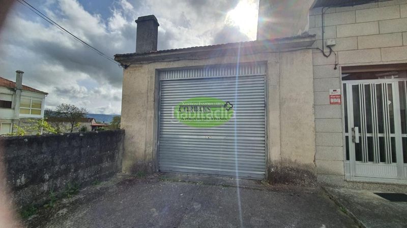 Foto f7da1fd7-591d-474c-8d14-1cb63b5d4420. Casa amb aparcament piscina a Maceda