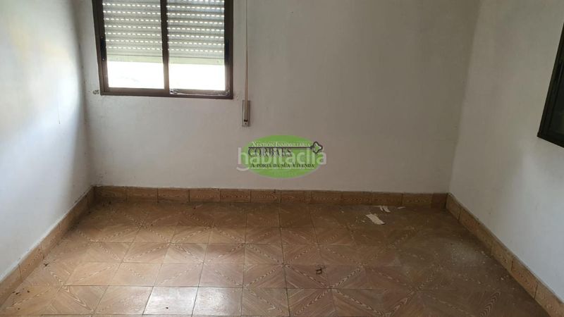 Foto abfae2a2-201d-4b07-a78b-96069d513bb8. Haus mit parking pool in Maceda