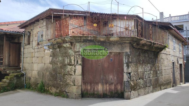 Foto c8ef1bde-2ec3-4de3-bb38-426e3d65a5eb. Casa a Toén