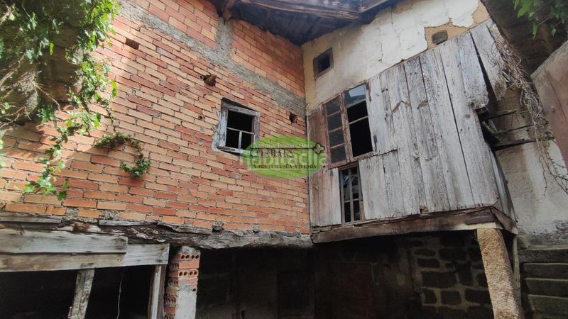 Foto 058d48fe-28a1-47b6-b593-eb7f4ec27bf2. Casa en Toén