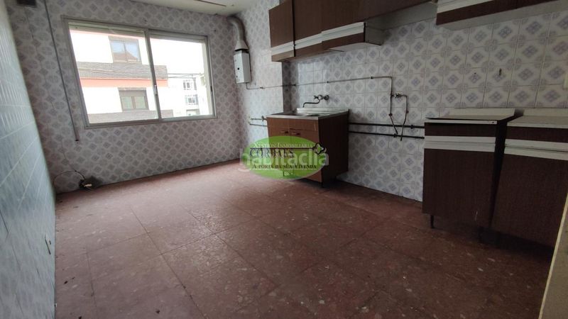 Foto b5fd1c88-ed99-41fb-bfd3-b7367d0e7b72. Edifici a Xinzo de Limia