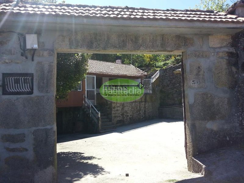 Foto f325c3e4-2342-48d4-a8ac-369bab9f5a4c. Casa en Entrimo