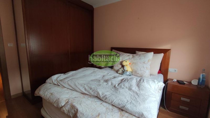 Foto 7e3f0626-0863-45a6-b31c-bab8f1378d27. Pis amb calefacció aparcament a Verín