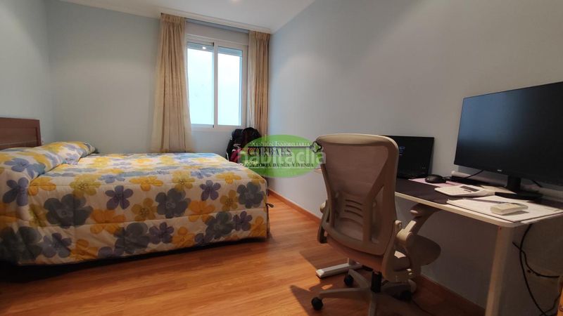 Foto 130cdedf-82ec-4300-ac2d-62a1a348f242. Piso en Verín