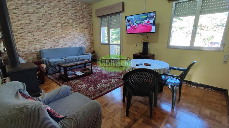 Foto 487e7c81-5cba-489a-a996-23ef56751a58. Casa en Cortegada