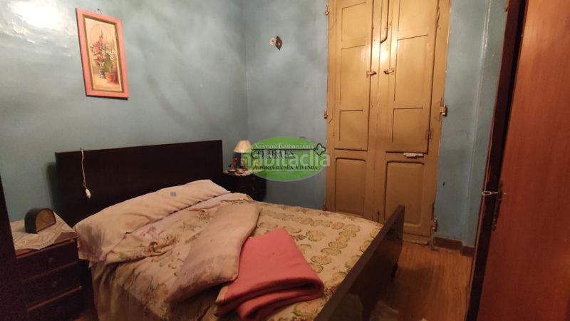 Foto 8a2d5a05-1358-41c5-825d-fe91a93bdb7d. Casa amb calefacció aparcament a Ribadavia