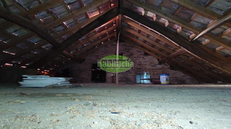 Foto da5e0ce6-a54e-4544-b06c-182a1d13300c. Casa amb calefacció aparcament a Ribadavia