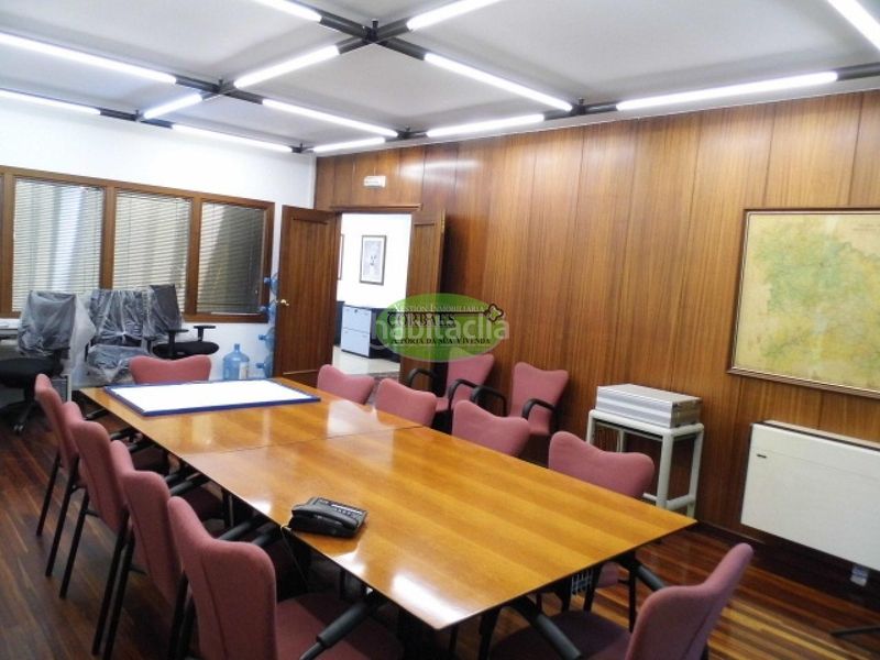 Foto edd9a587-56a1-44a5-b026-7b30907c85b8. Miete büro mit heizung in Centro Ourense