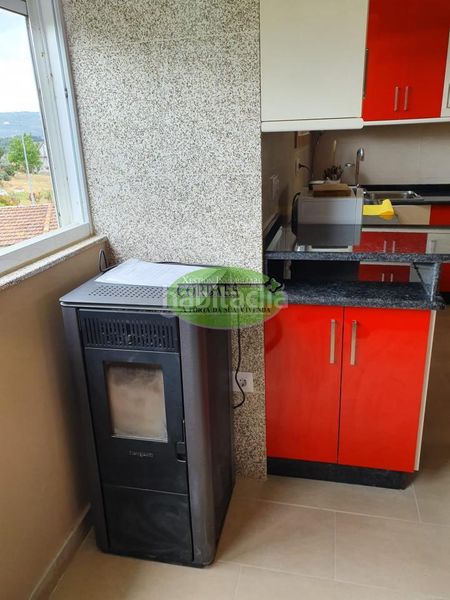 Foto 3e428138-d576-4406-b6b8-56b4d4f26bb1. Flat with heating in Celanova