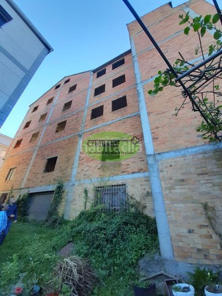 Foto d5373970-56a4-4a69-bc98-2d90c6be6121. Edificio in Maceda